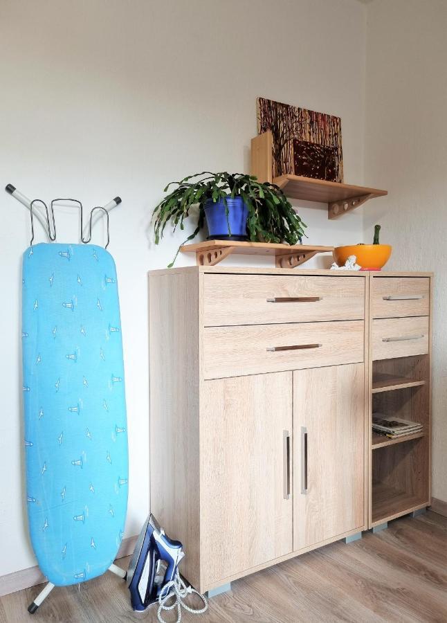 Apartment Bayreuth, Grosse Ferienwohnung Im Haus Mit Kunst, 3 Schlafzimmer, Kueche, Parkplatz Buitenkant foto